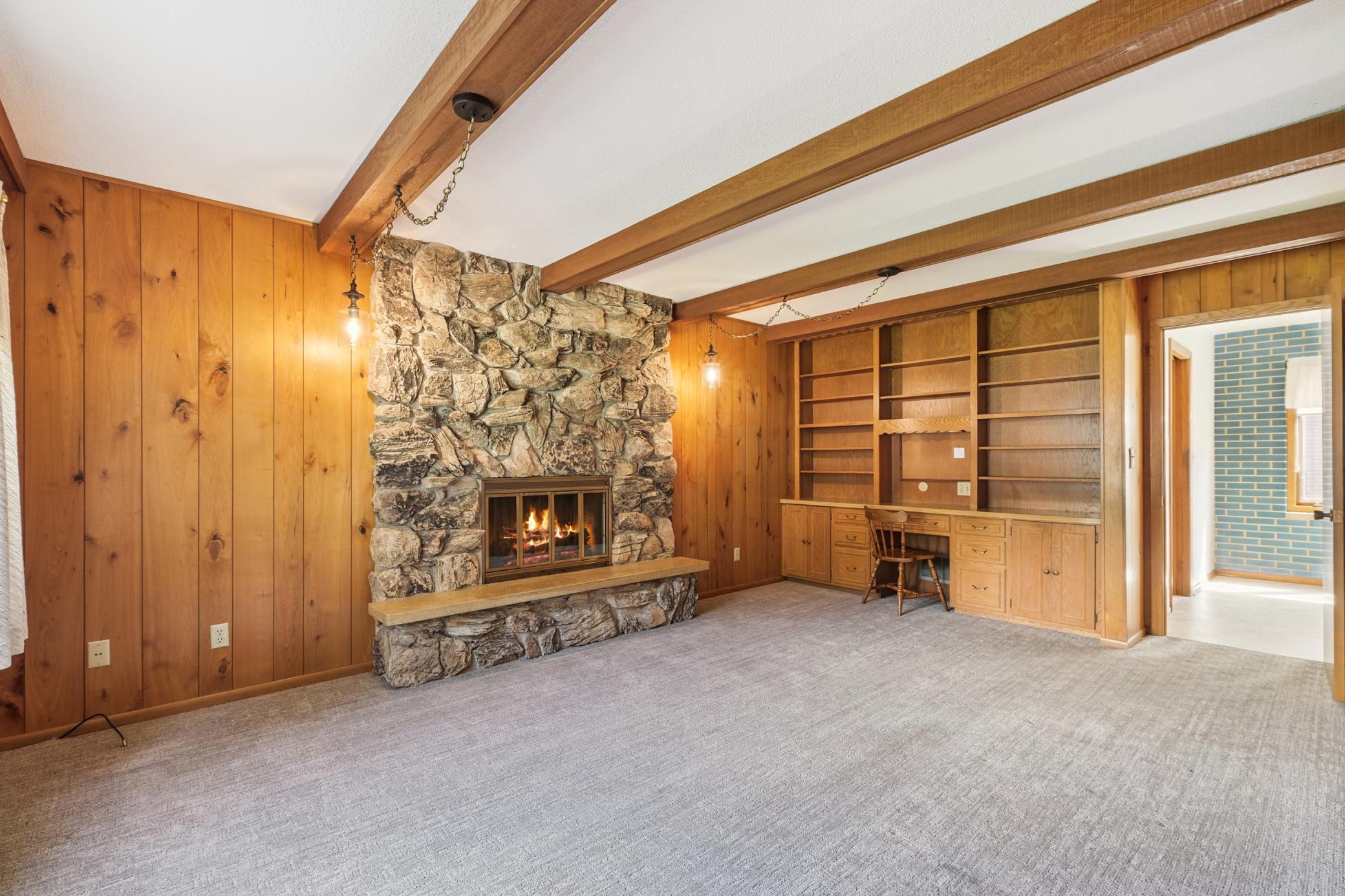 528 Lexington Parkway S