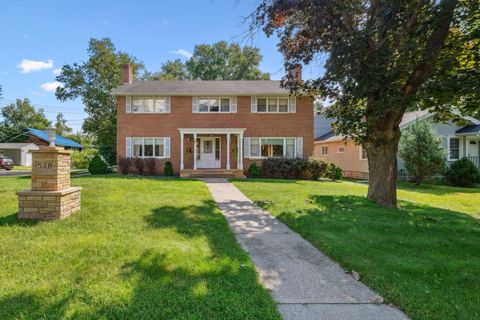 528 Lexington Parkway S Saint Paul MN 55116