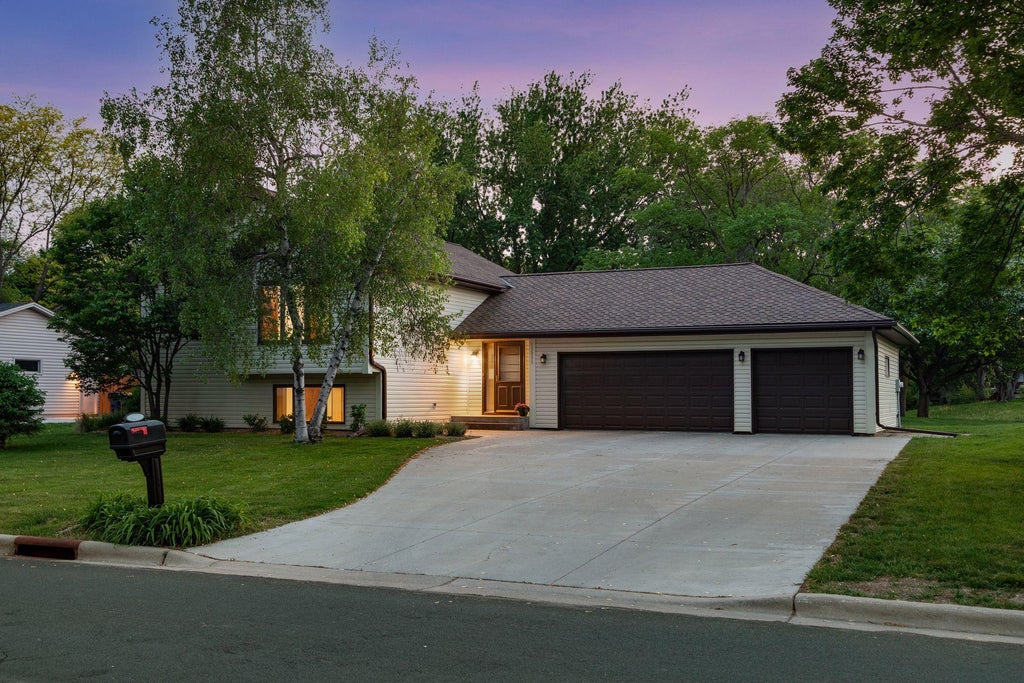 Photo of 13000 Penn Avenue S, Burnsville, MN 55337 (MLS # 7137037)