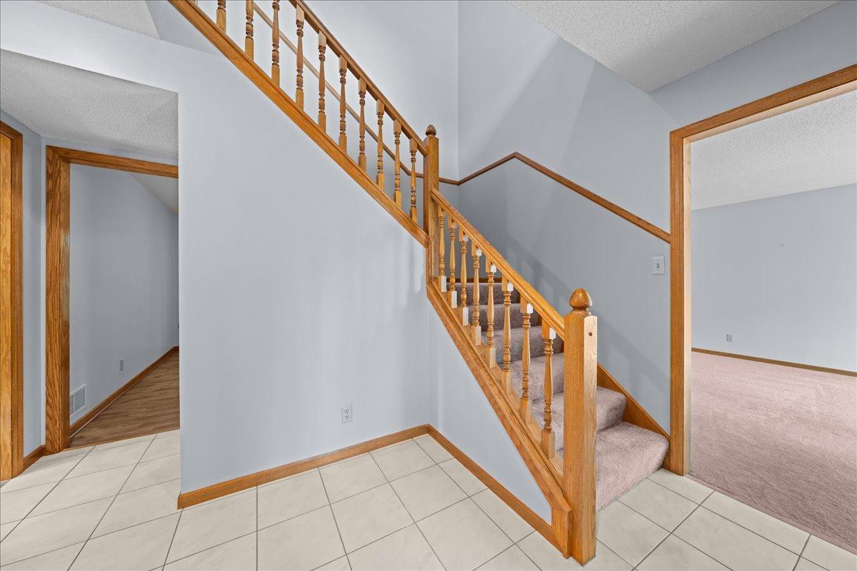 12065 Gantry Lane