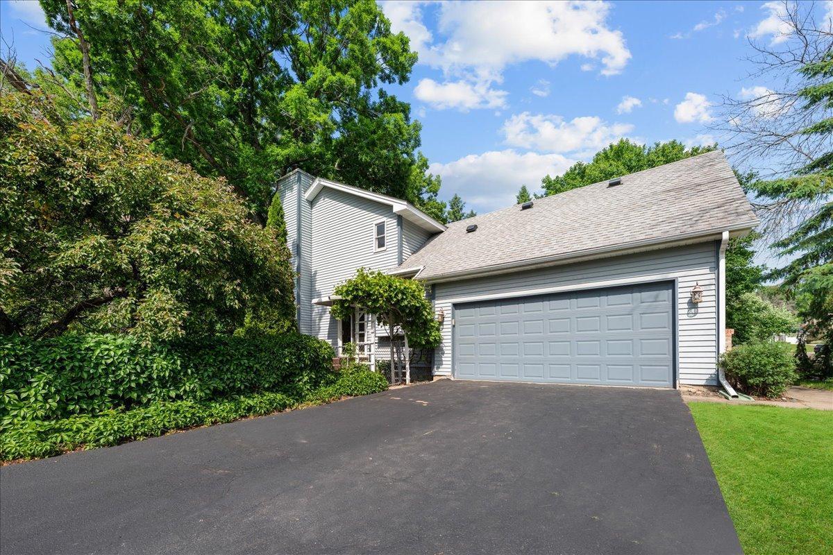 12065 Gantry Lane