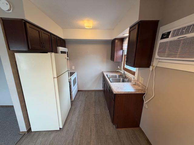 Photo of 706 1st Street S #North, Willmar, MN 56201 (MLS # 7129264)