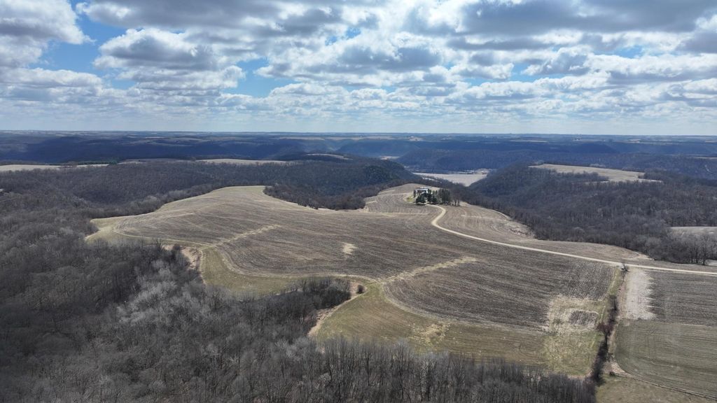 Photo of 8492 Glory Road, Yucatan Twp, MN 55943 (MLS # 7022946)