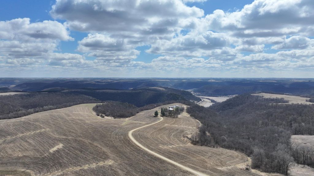 Photo of 8492 Glory Road, Yucatan Twp, MN 55943 (MLS # 7022946)