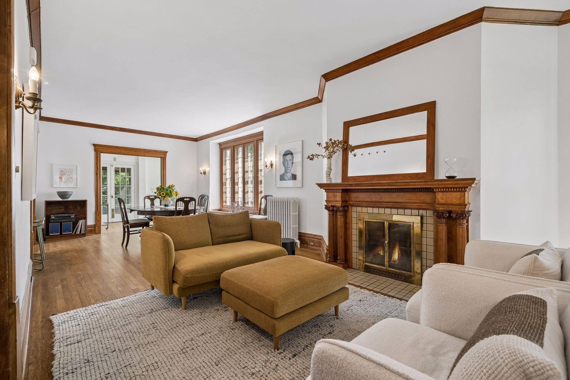 2432 W 24th Street