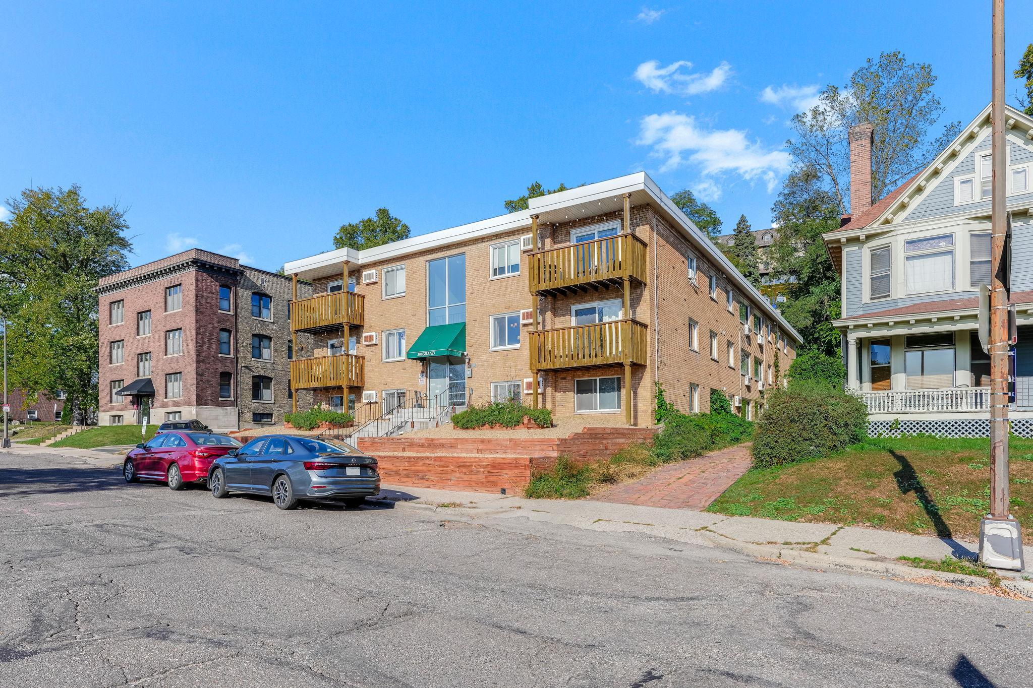 391 Grand Avenue 304