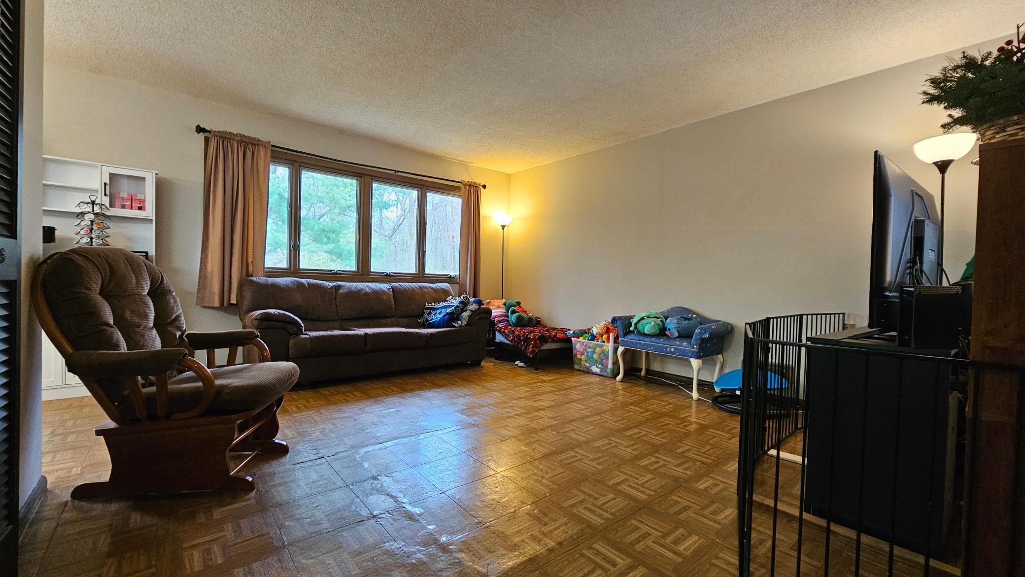 13641 Everton Avenue