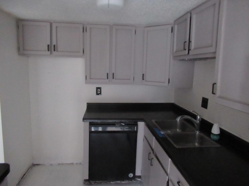 Photo of 7182 72nd Lane N #221, Brooklyn Park, MN 55428 (MLS # 7000481)