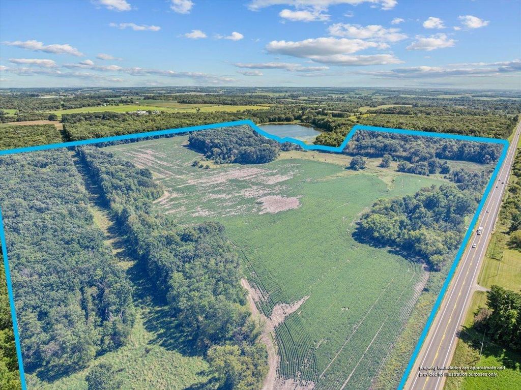 Photo of 2389 US Highway 63, Clear Lake, WI 54005 (MLS # 7052618)