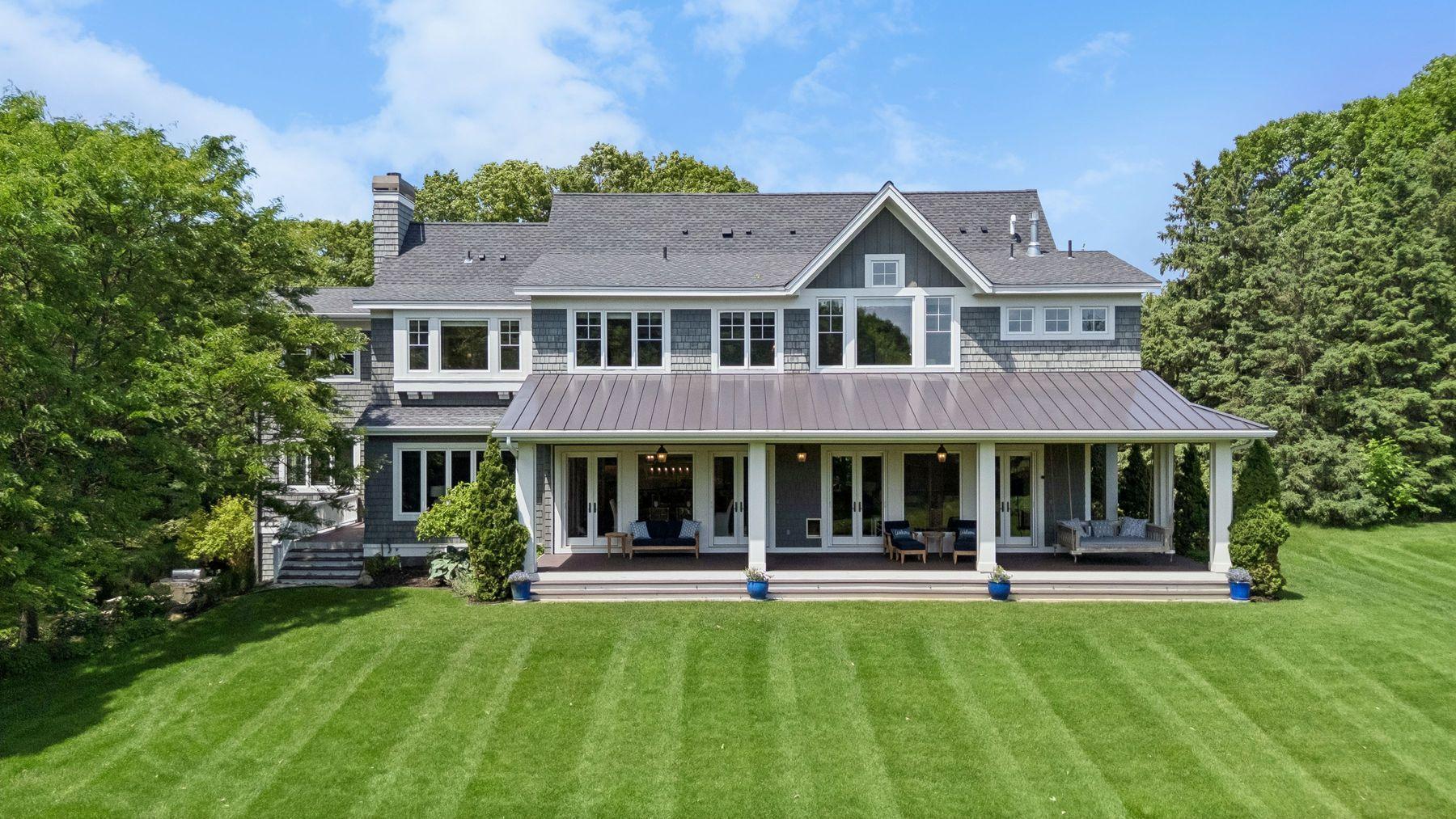4565 Bayside Road