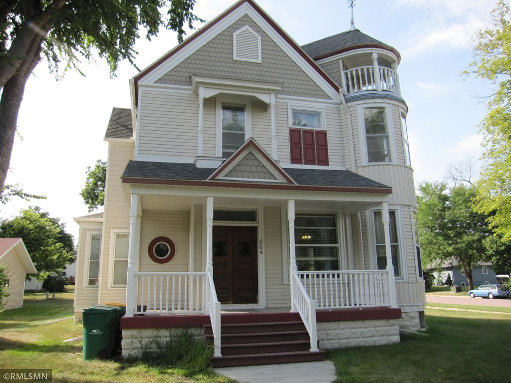 Photo of 804 S 4th Street, Saint Peter, MN 56082 (MLS # 7024459)