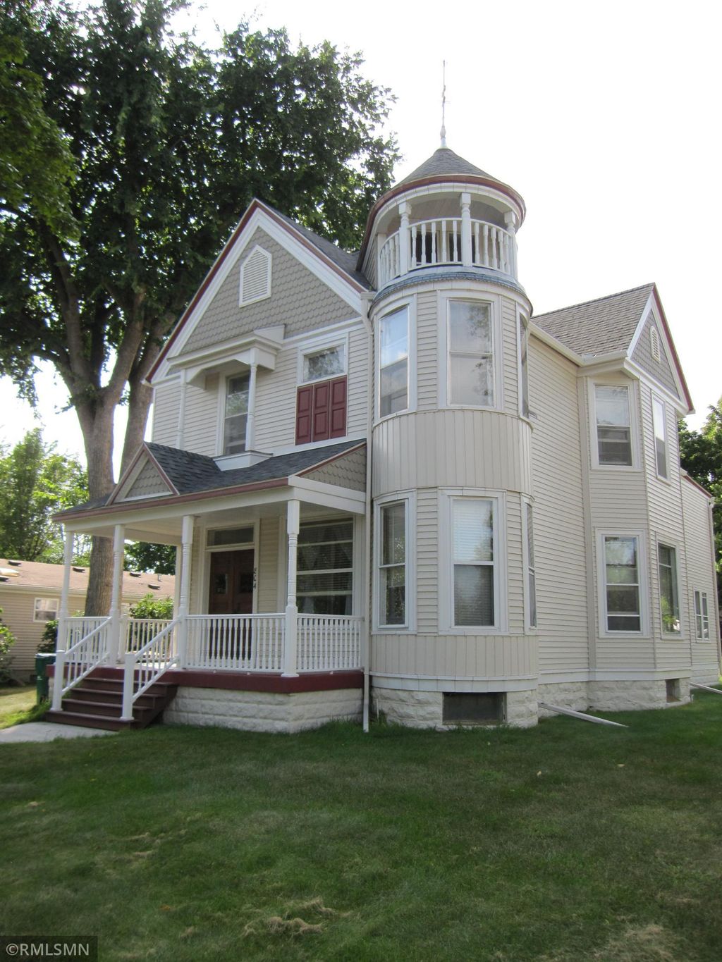 Photo of 804 S 4th Street, Saint Peter, MN 56082 (MLS # 7024459)