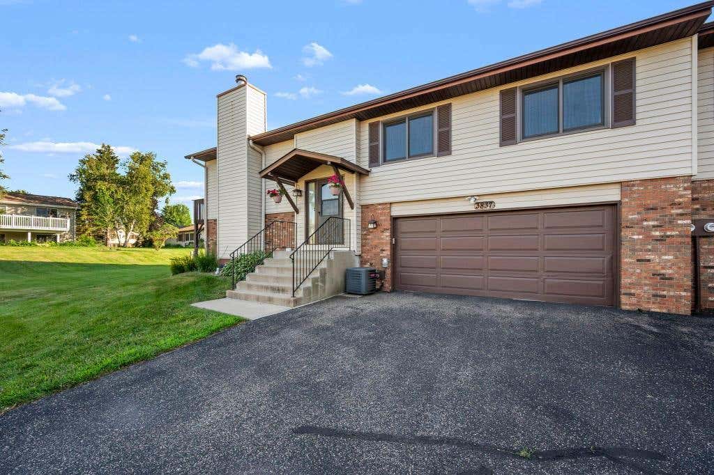 Photo of 3837 Gershwin Avenue N, Oakdale, MN 55128 (MLS # 7122452)