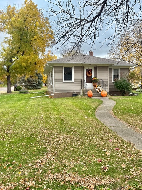 Photo of 303 2nd Street SW, Renville, MN 56284 (MLS # 7165108)
