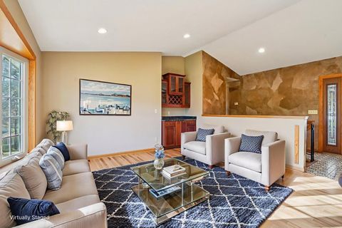 9685 Clover Circle Eden Prairie MN 55347