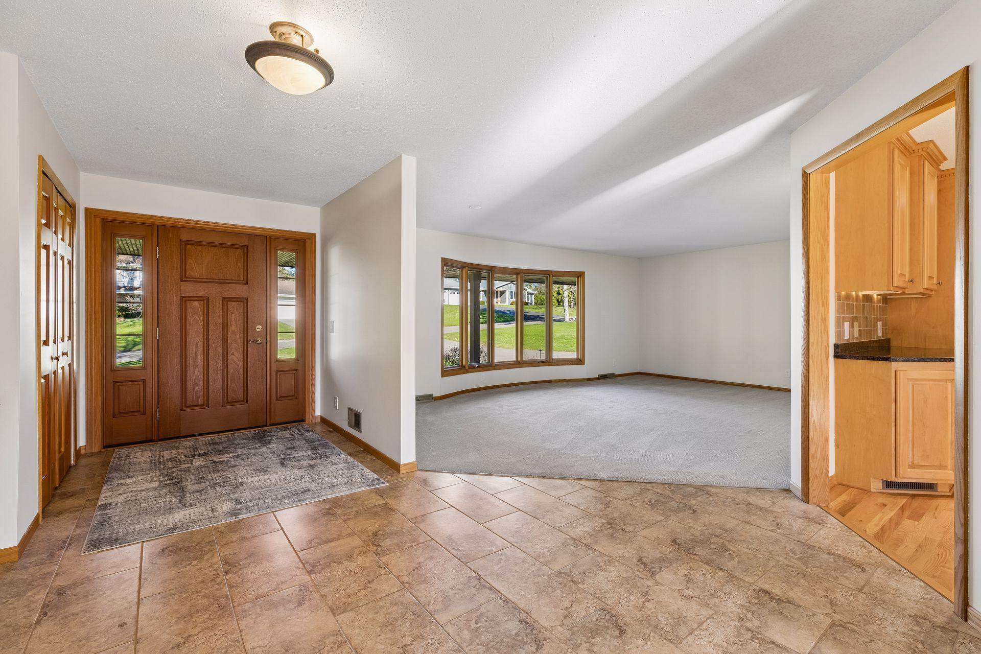 1120 Vagabond Lane N