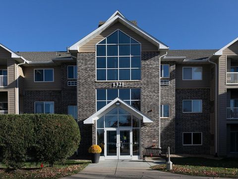 1321 Lake Drive W 320 Chanhassen MN 55317