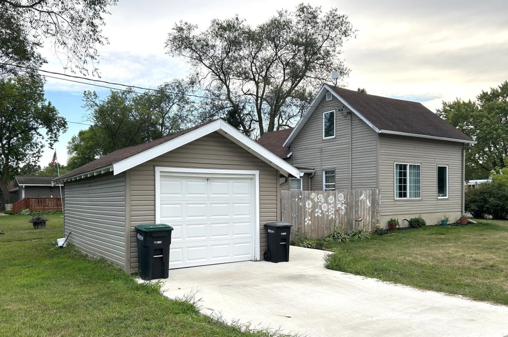 Photo of 301 6th Street SW, Little Falls, MN 56345 (MLS # 7131811)