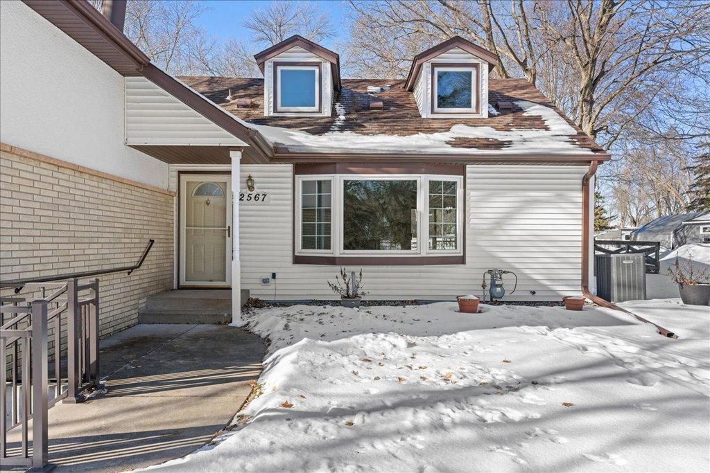 Photo of 2567 Clarence Street, Maplewood, MN 55109 (MLS # 7018281)