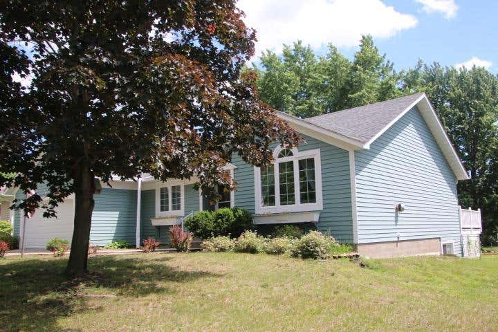 Photo of 906 21st Street SE, Saint Cloud, MN 56304 (MLS # 7096523)