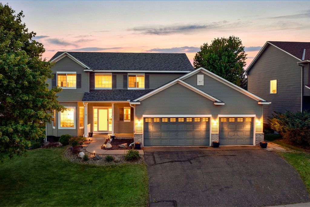 Photo of 1122 Drew Drive, Woodbury, MN 55129 (MLS # 7079696)