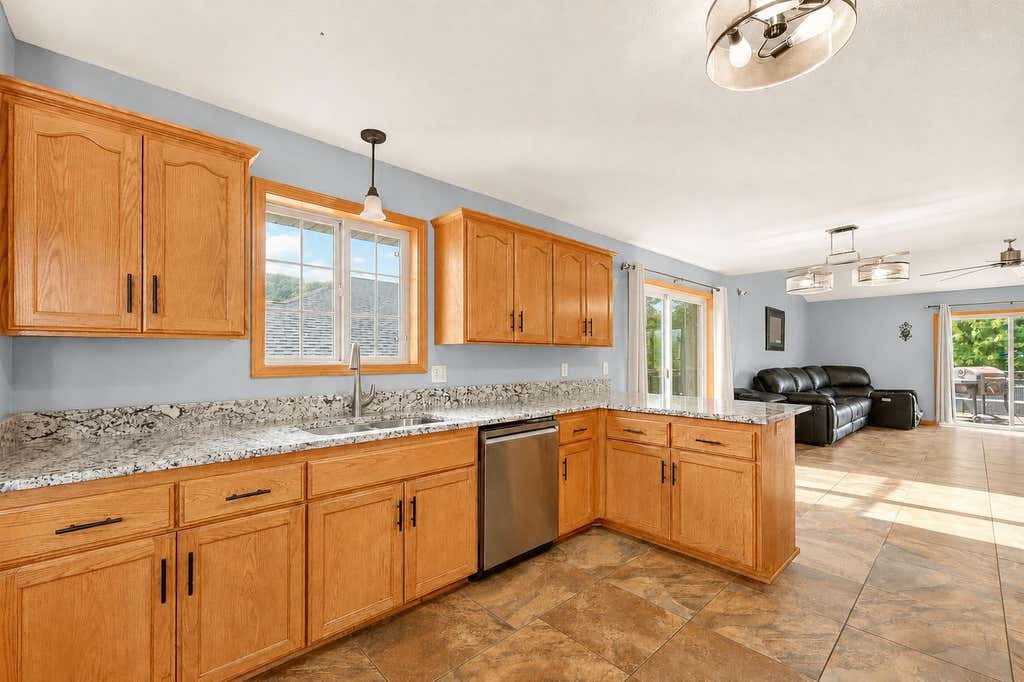 Photo of 3931 Birmingham Lane NW, Rochester, MN 55901 (MLS # 7129337)