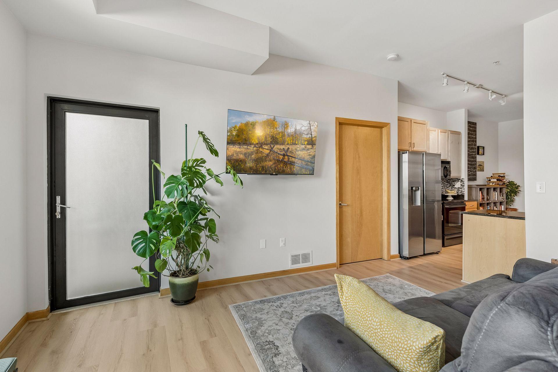 3707 Grand Way 102