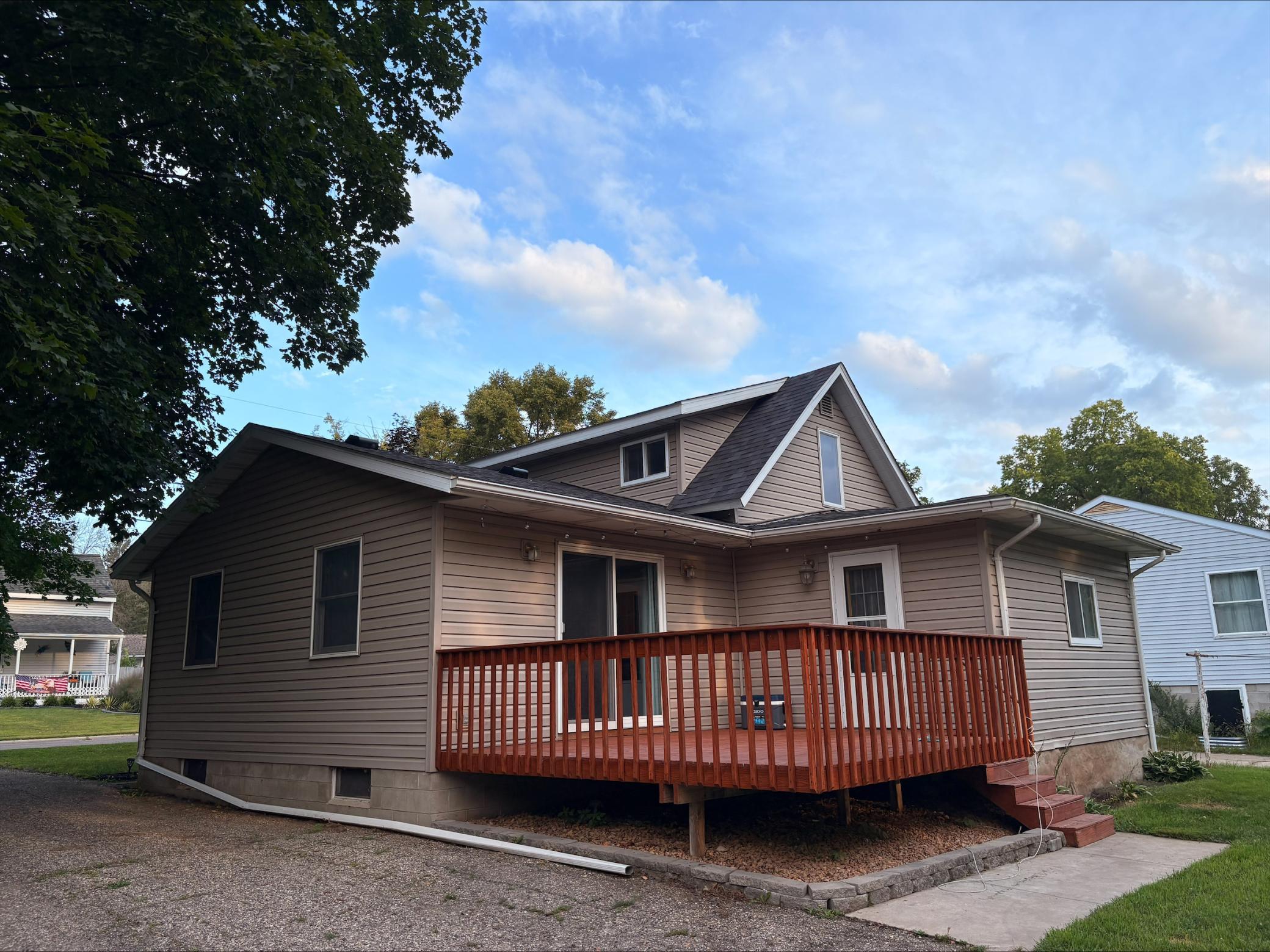 609 Short Street