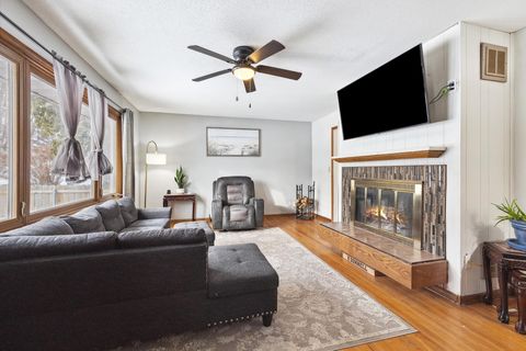 339 14th Avenue S South Saint Paul MN 55075