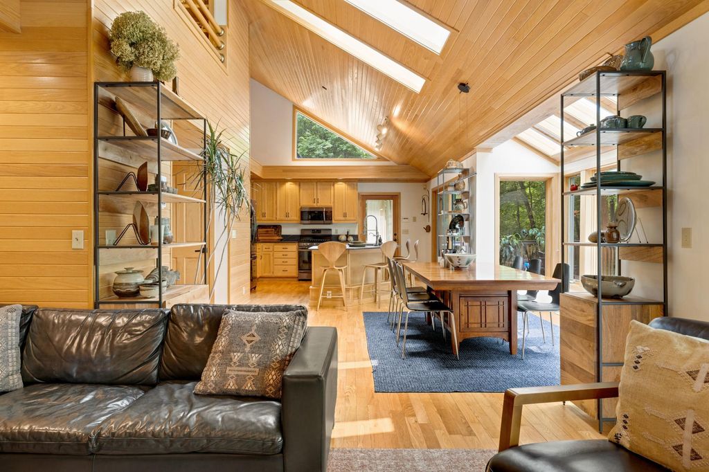 Photo of 25633 E Comfort Drive, Wyoming, MN 55013 (MLS # 7026686)