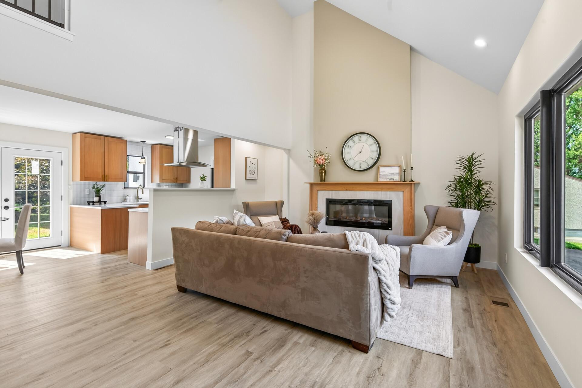 364 County Road C W