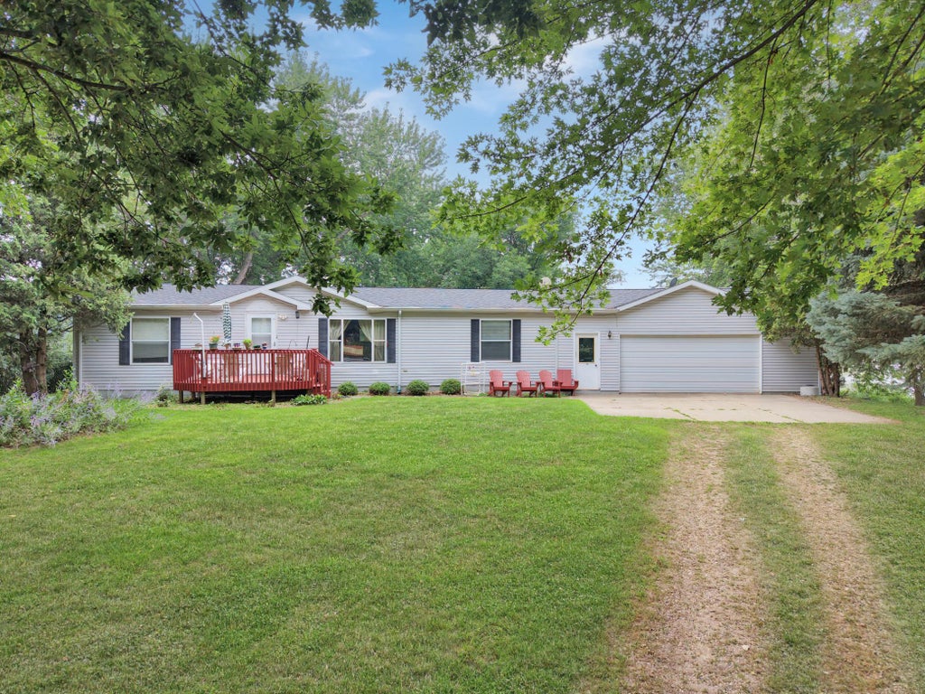 Photo of 88 Sandbar Road, Tracy, MN 56175 (MLS # 7122338)