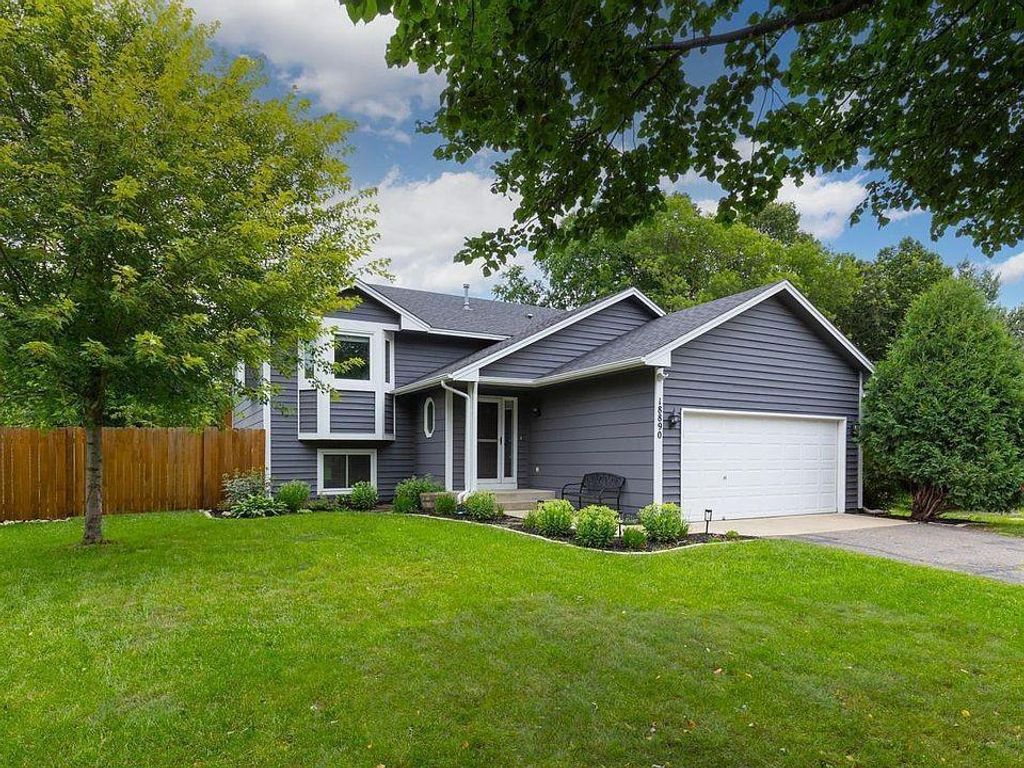 Photo of 18890 Barrington Drive, Eden Prairie, MN 55346 (MLS # 6822520)