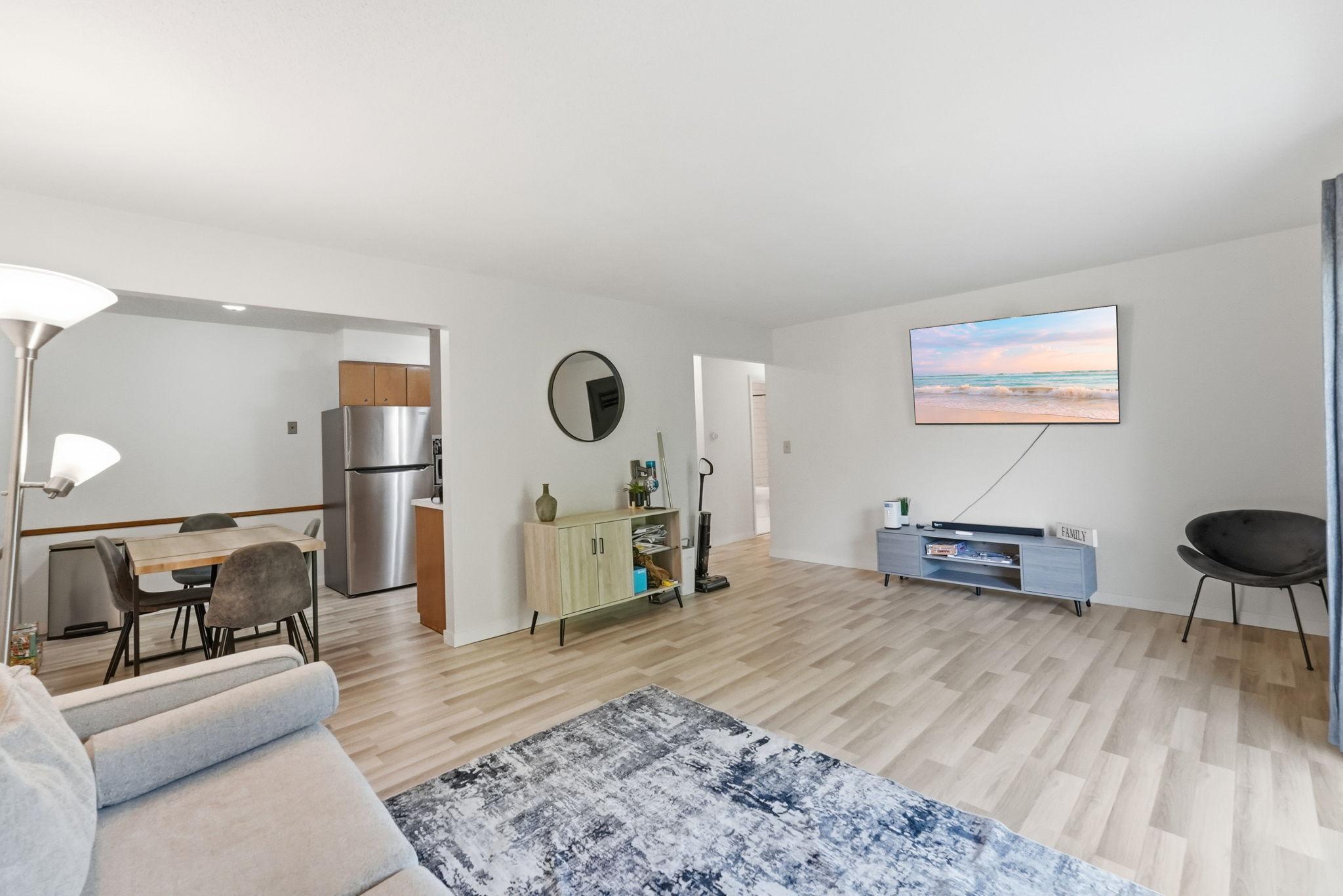 3155 Old Highway 8 203