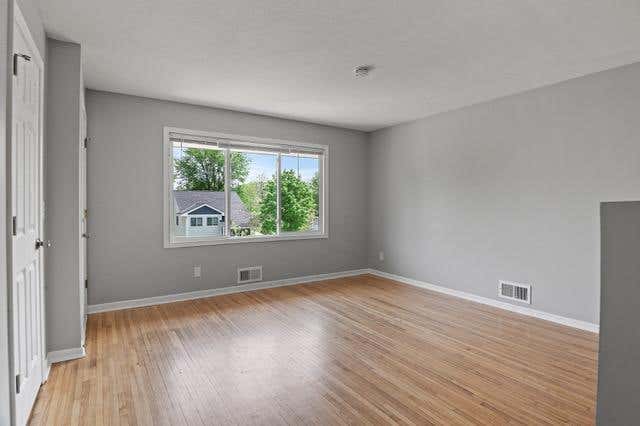 Photo of 2105 Russell Avenue N, Minneapolis, MN 55411 (MLS # 7092271)