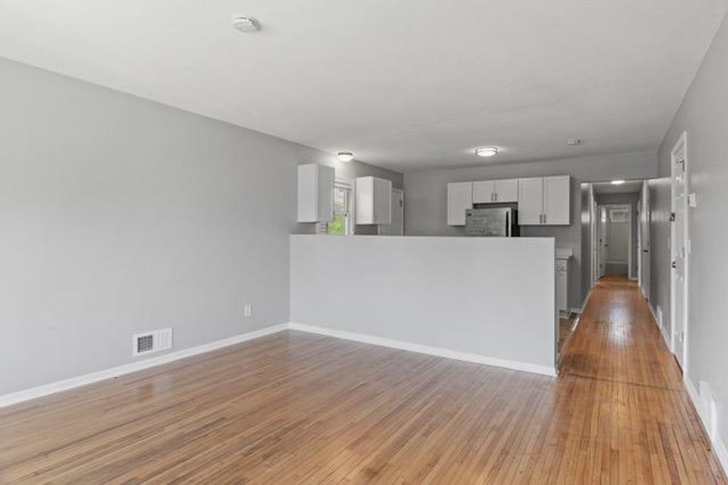 Photo of 2105 Russell Avenue N, Minneapolis, MN 55411 (MLS # 7092271)