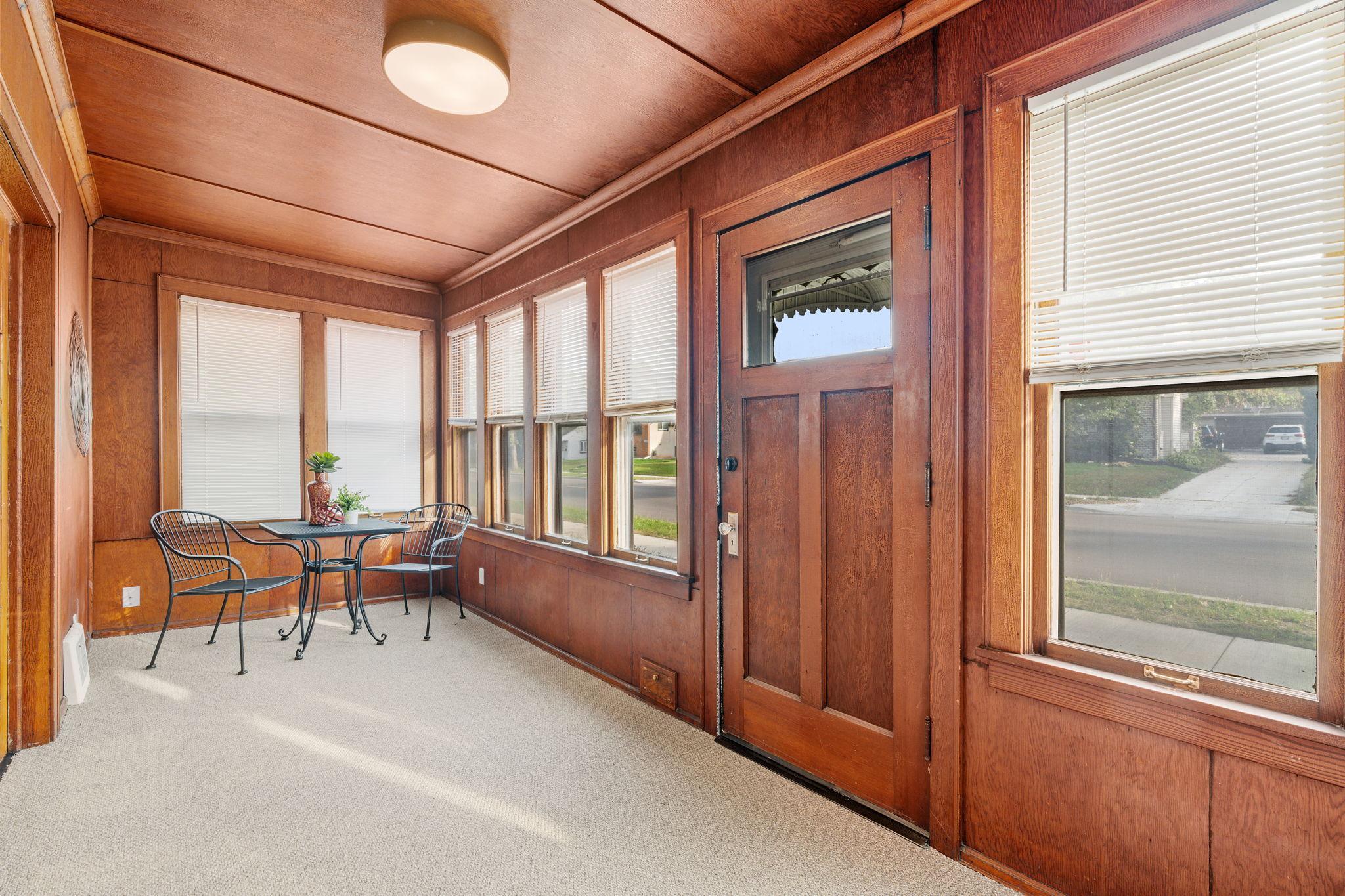 1367 Minnehaha Avenue E