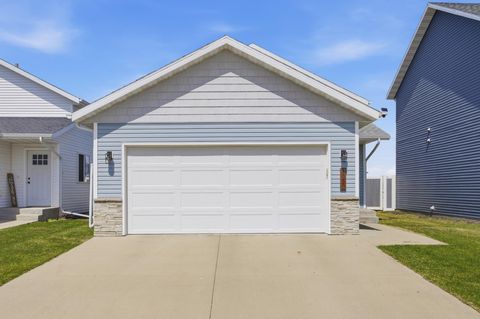 Photo of 1150 Highland Lane W, West Fargo, ND 58078 (MLS # 7057944)