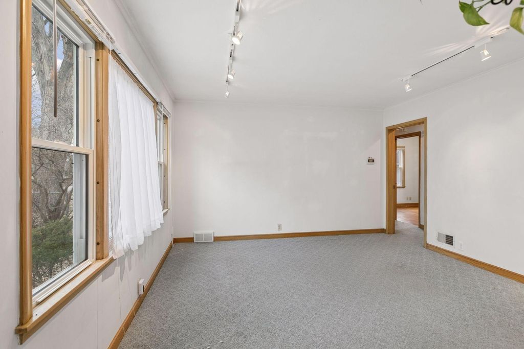 Photo of 3622 Upton Avenue N, Minneapolis, MN 55412 (MLS # 7031159)