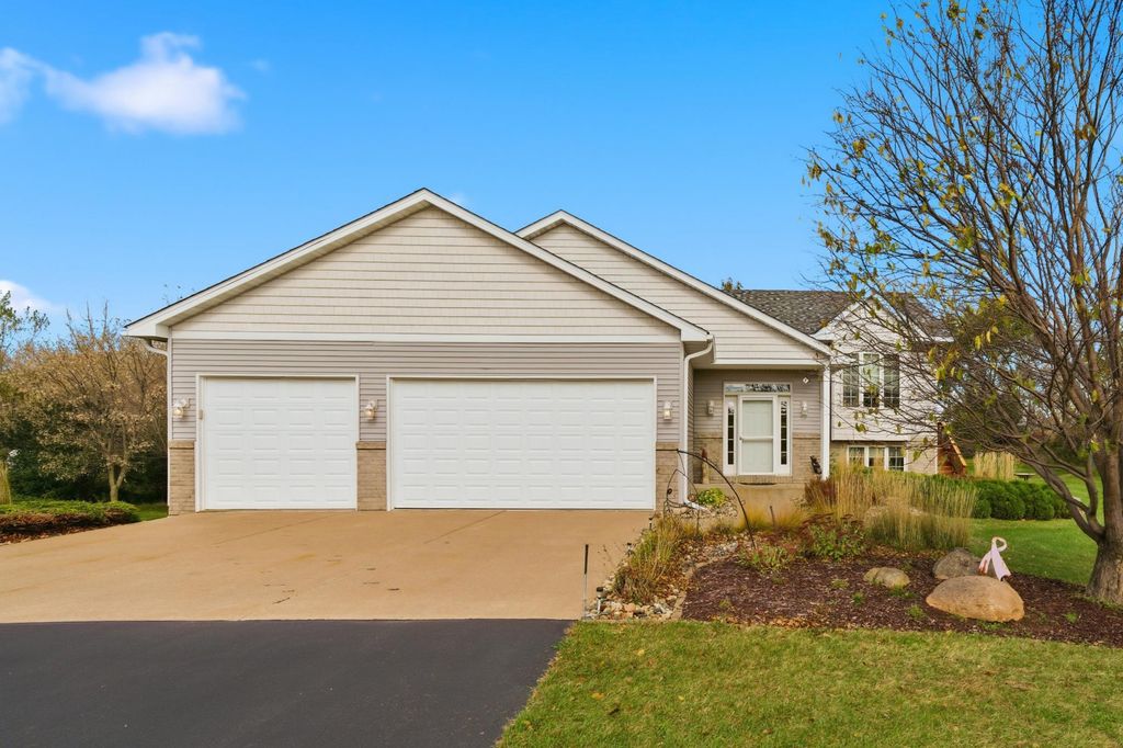 Photo of 696 Buttercup Court, Hudson, WI 54016 (MLS # 6805542)