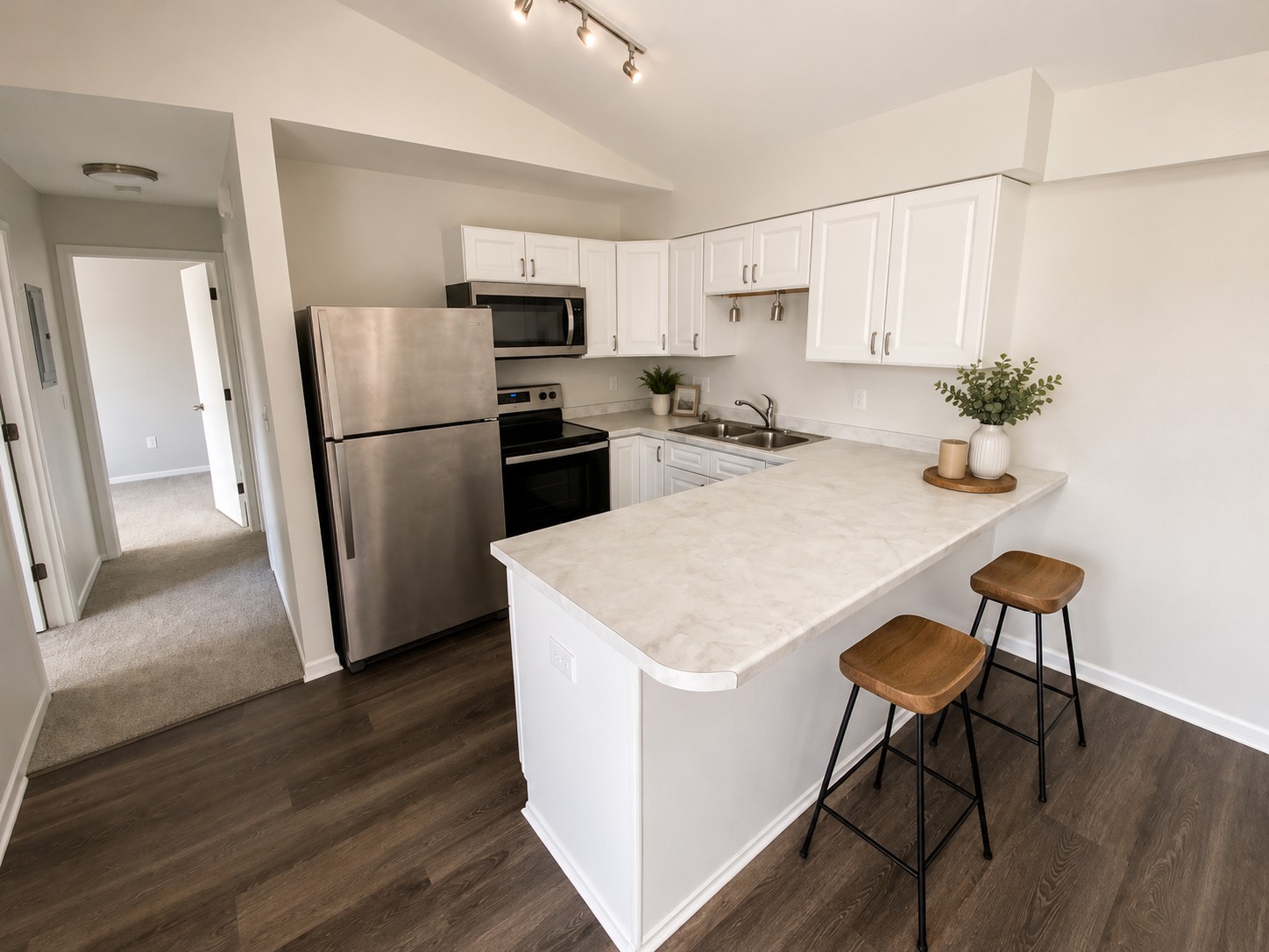1030 Pond View Court