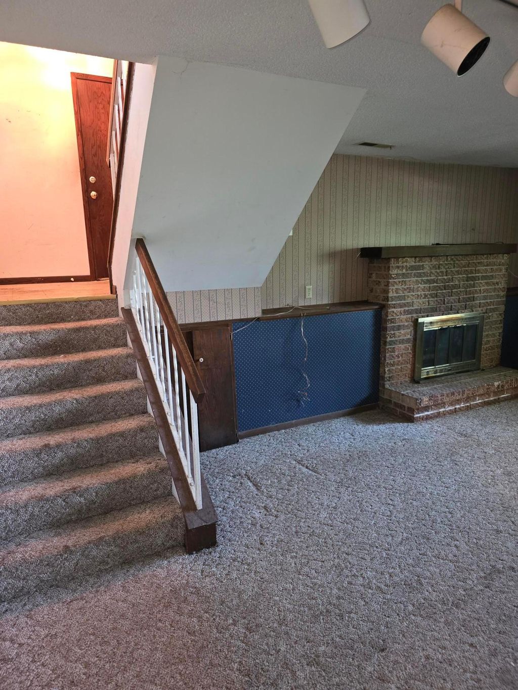 Photo of 13213 E Manor Boulevard, Burnsville, MN 55337 (MLS # 7084446)