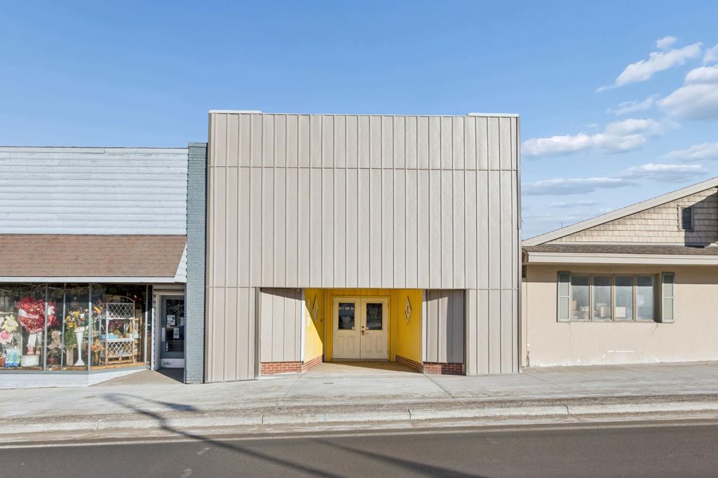 Photo of 817 6th Street, Howard Lake, MN 55349 (MLS # 7020646)