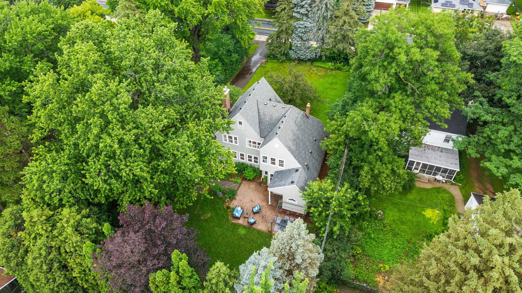 1244 Roselawn Avenue W