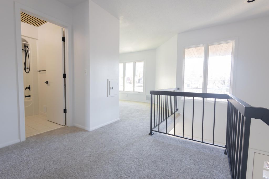 Photo of 419 County Road C W, Roseville, MN 55113 (MLS # 7036833)