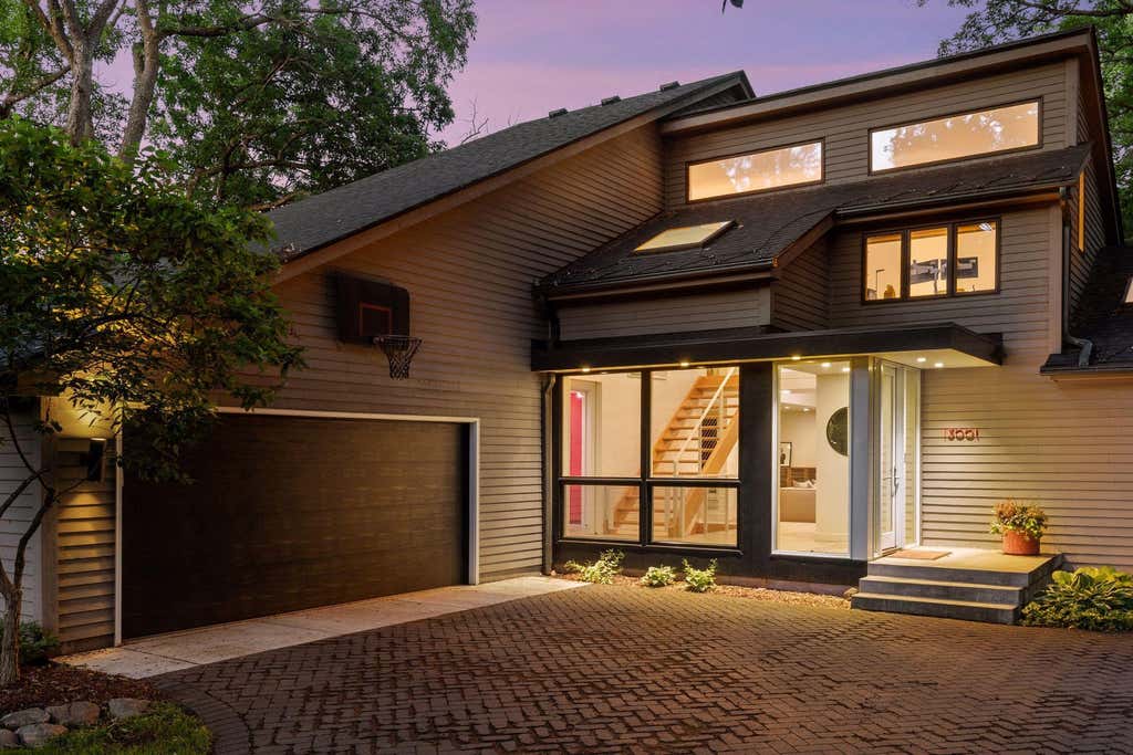 Photo of 13001 Brenwood Trail, Minnetonka, MN 55343 (MLS # 7131574)