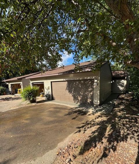 114 South Drive D Circle Pines MN 55014