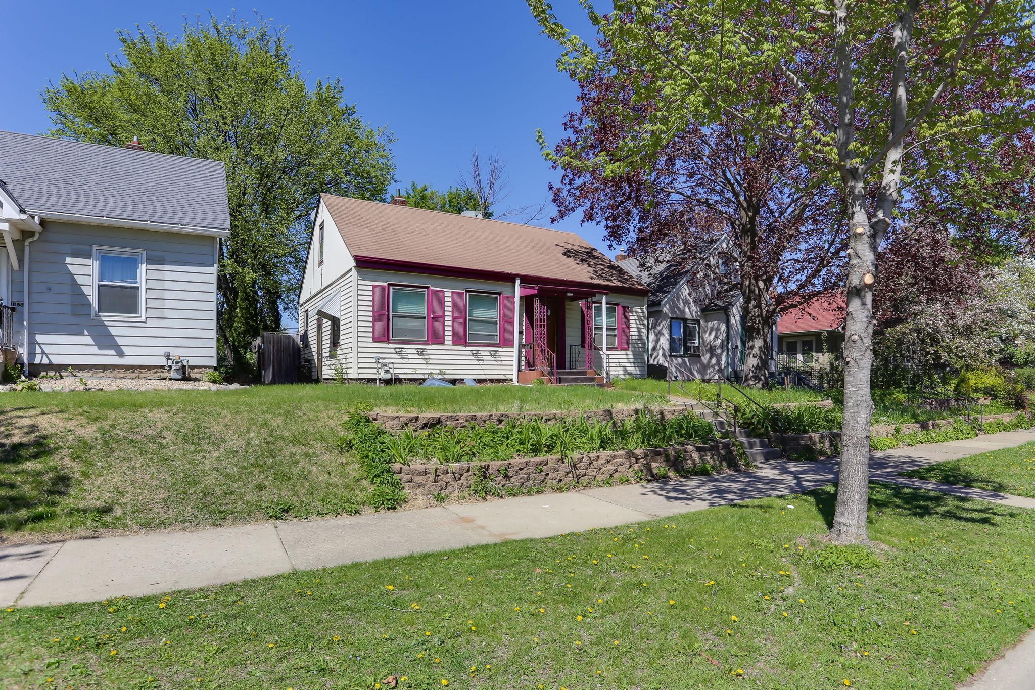 1135 Magnolia Avenue E