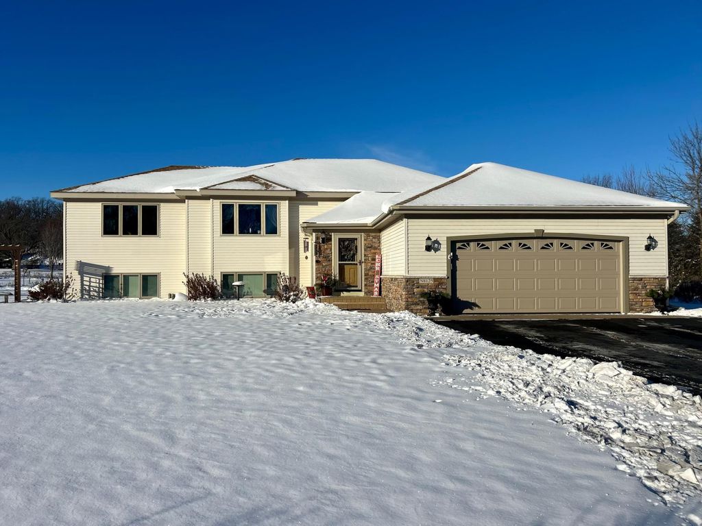 Photo of N8125 940th Street, River Falls, WI 54022 (MLS # 6824400)