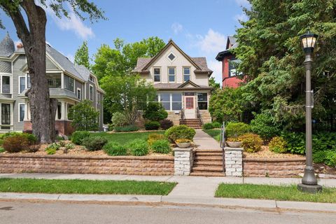 1253 W Como Boulevard Saint Paul MN 55103